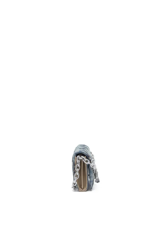 charm-d wallet strap Πορτοφόλι σε καπιτονέ τζιν με σχέδιο argyle charm-d wallet strap Πορτοφόλι σε καπιτονέ τζιν με σχέδιο argyle