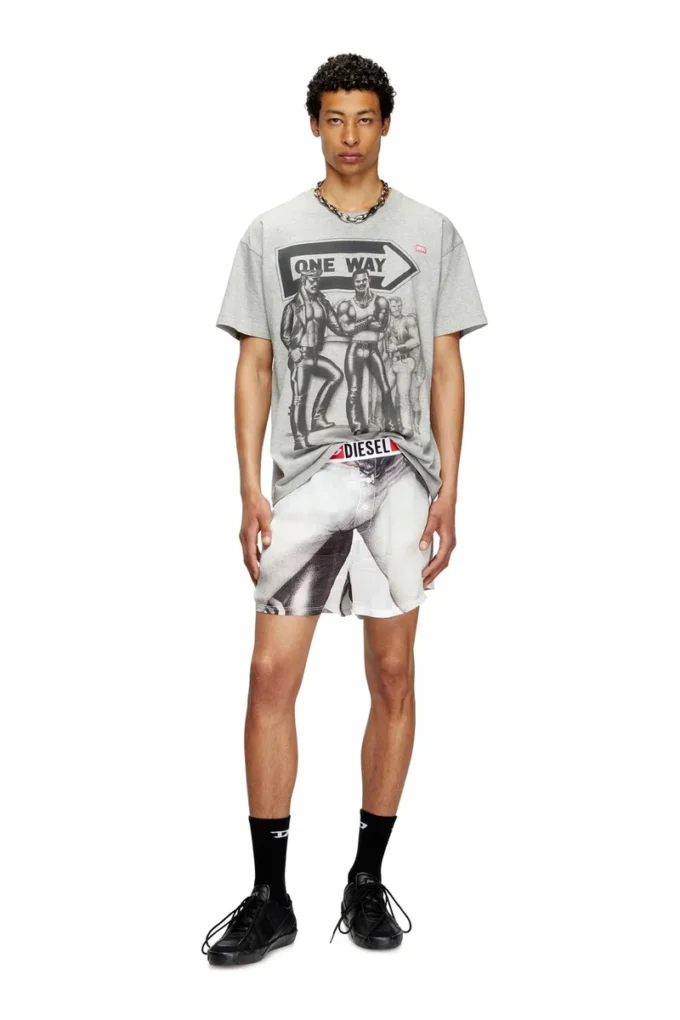 pr-t-norm-tom25 T-shirt με γραφικό τύπωμα