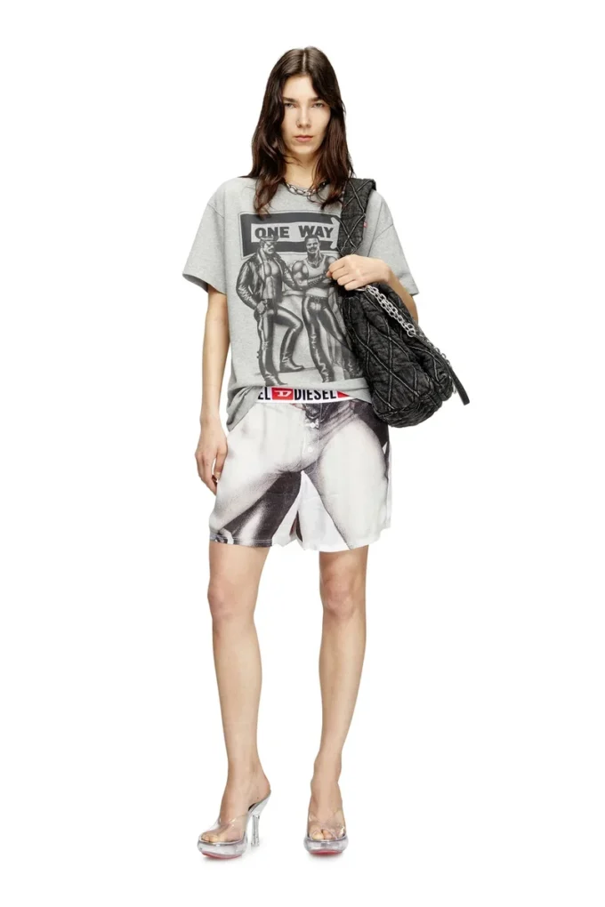 pr-t-norm-tom25 T-shirt με γραφικό τύπωμα