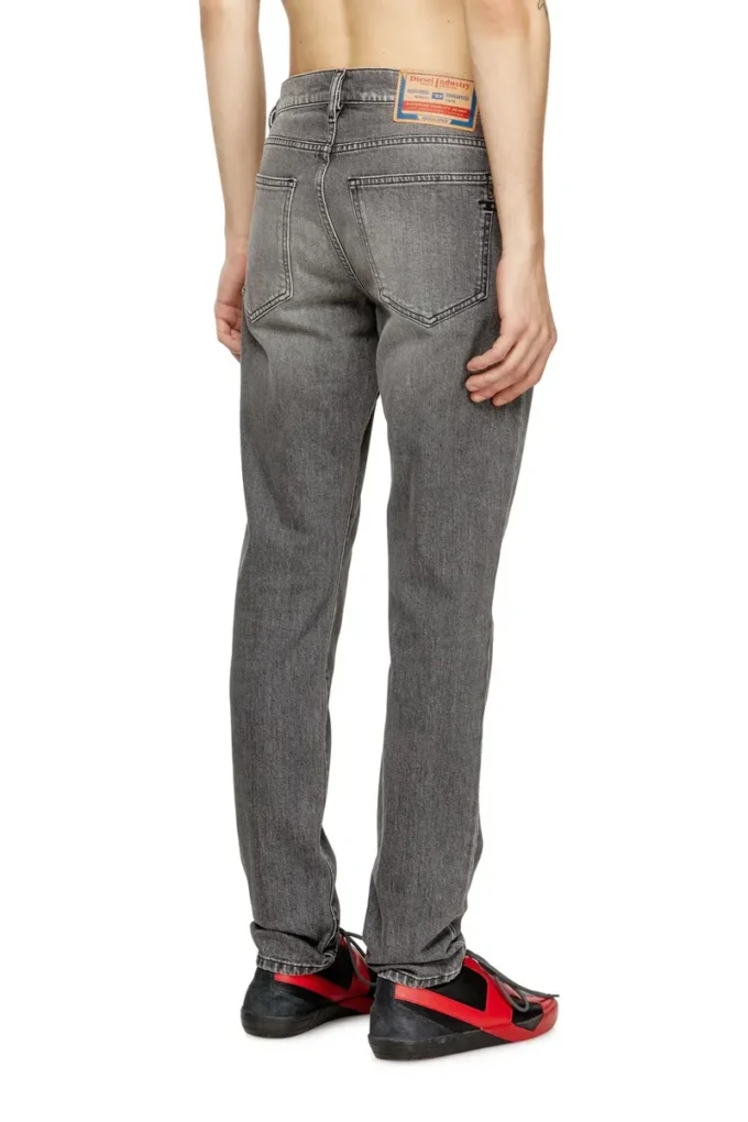 slim jeans 2019 d-strukt 09m30 Βρείτε το πλησιέστερο κατάστημα slim jeans 2019 d-strukt 09m30 Βρείτε το πλησιέστερο κατάστημα