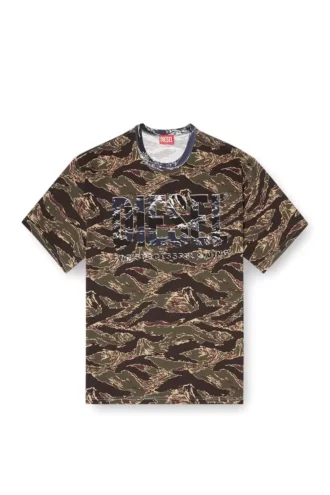 t-boxt-t22 Camo T-shirt με λογότυπο καμουφλάζ