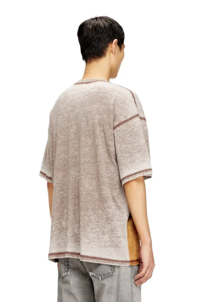 t-boxt-v12 Χαλαρό T-shirt με εκτύπωση και καρφιά t-boxt-v12 Χαλαρό T-shirt με εκτύπωση και καρφιά