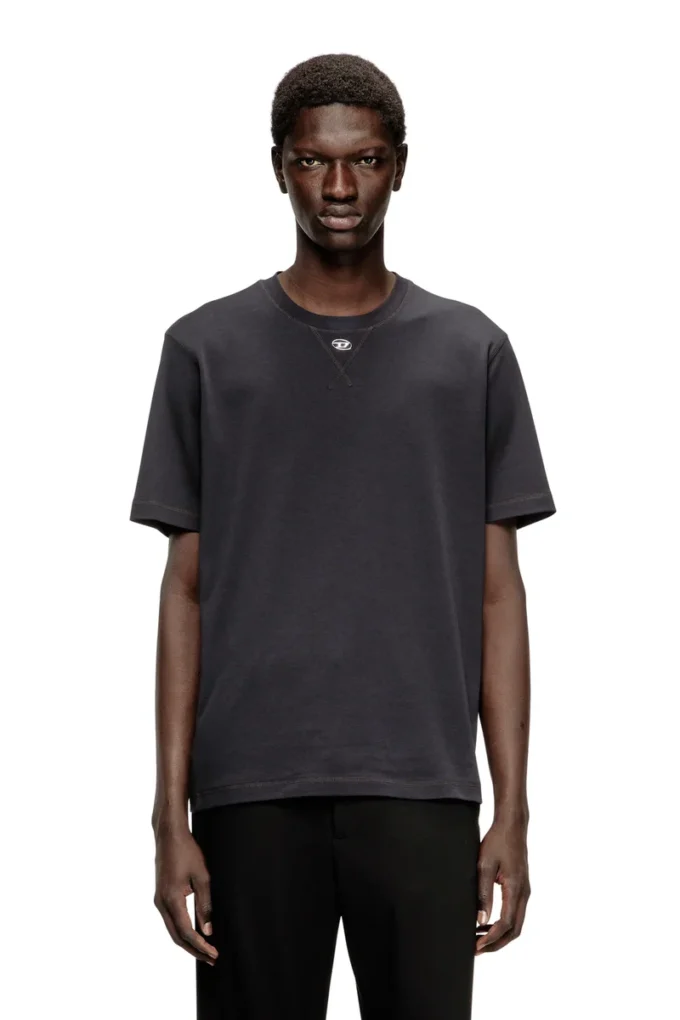t-madjust-tr Κανονικό T-shirt με στρογγυλό λαιμό και Oval D t-madjust-tr Κανονικό T-shirt με στρογγυλό λαιμό και Oval D